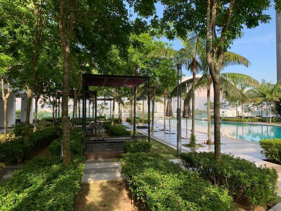 Couples Mind Relaxing Highfloor Staycation 9 Apartment Cyberjaya